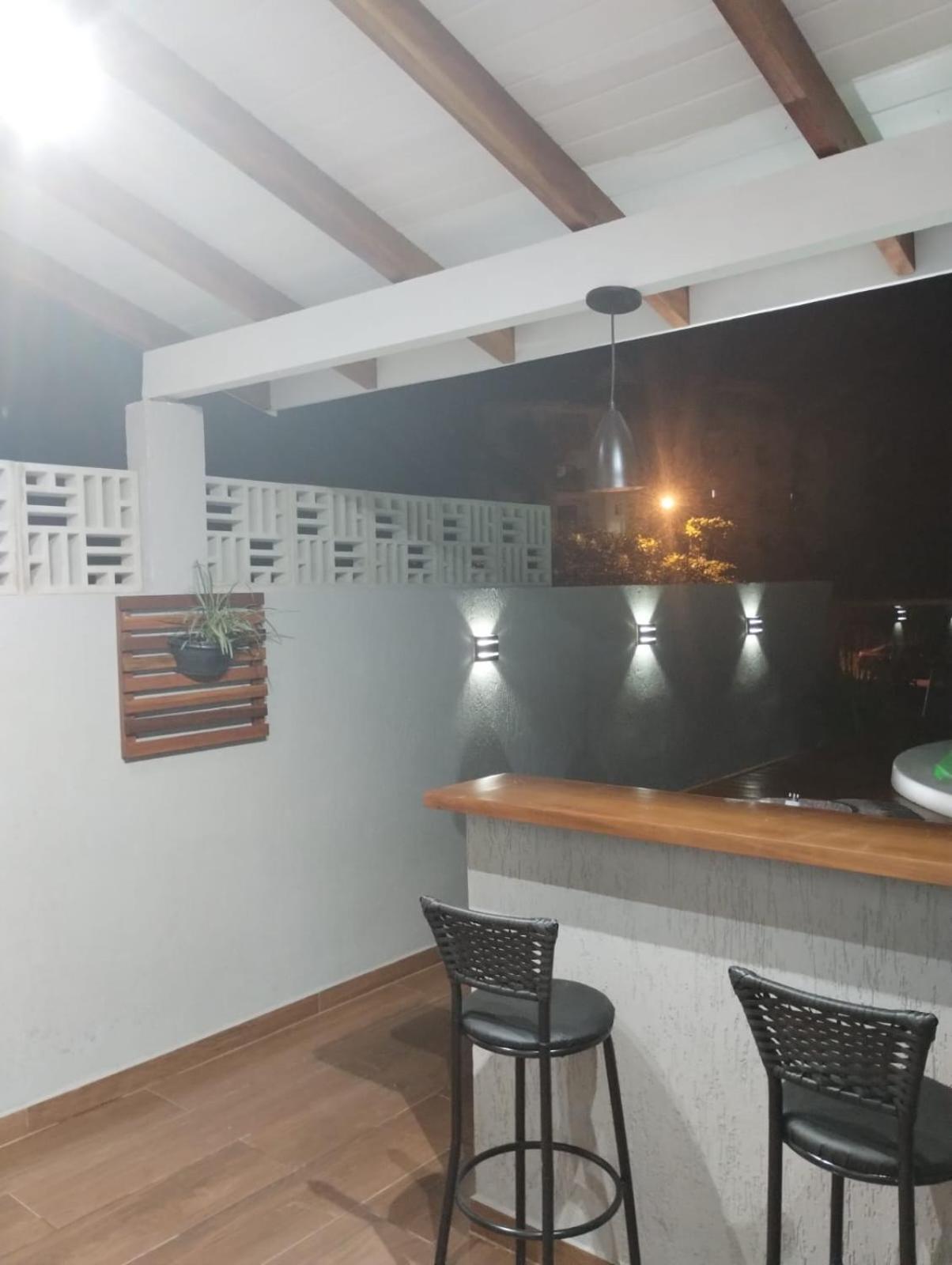 Casa de férias Sobrado 5 Pessoas